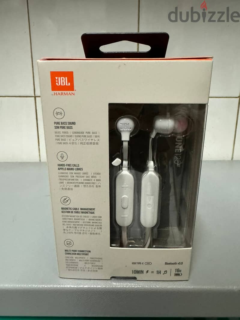 Jbl tune 125bt white 1