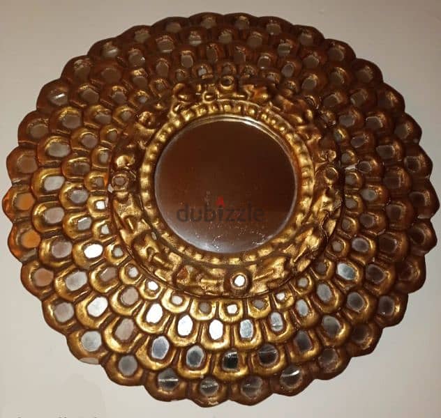 Round Giltwood Mirror 0