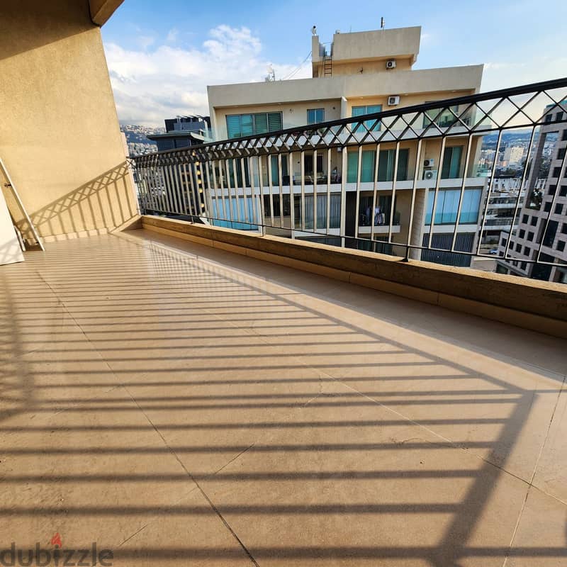 Apartment for sale in Jdeideh شقة للبيع في الجديدة 0