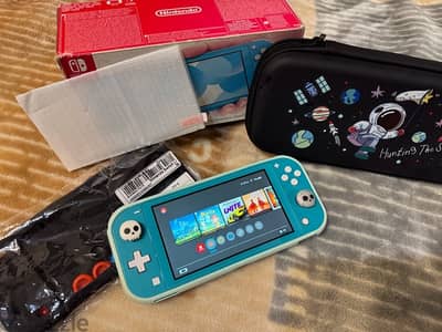 Nintendo switch lite bundle like new