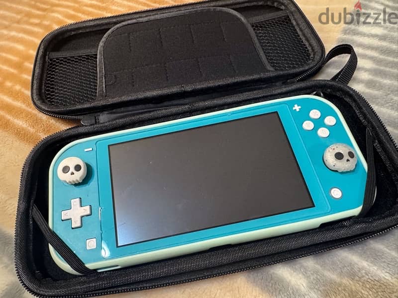 Nintendo switch lite bundle like new 6