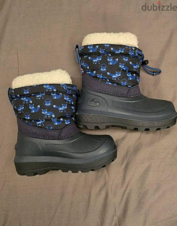 snow boots and ralph lauren wool sweater 1