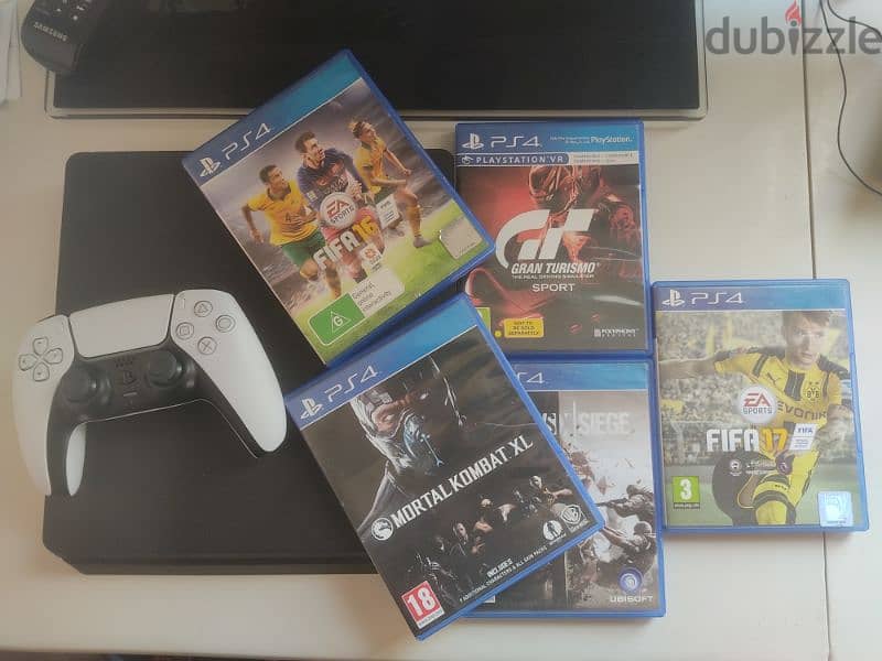 ps4 for sale with 1 controller ( ps5 controller look) with 5 games 0