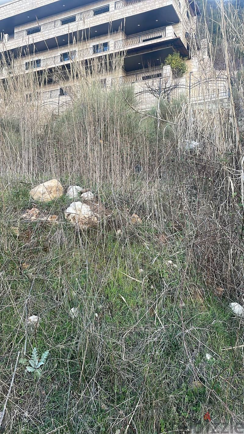 Land for sale in Feytroun أرض للبيع ب فيترون 2