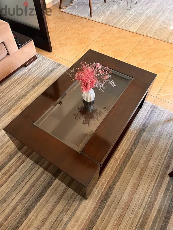 Center table for sale - طاولة وسط للبيع 1