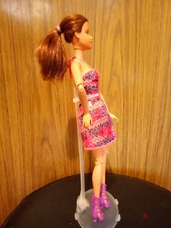 TERESA FASHIONISTA Mattel 2010 ARTICULATED As new dressed doll+Shoes. 4