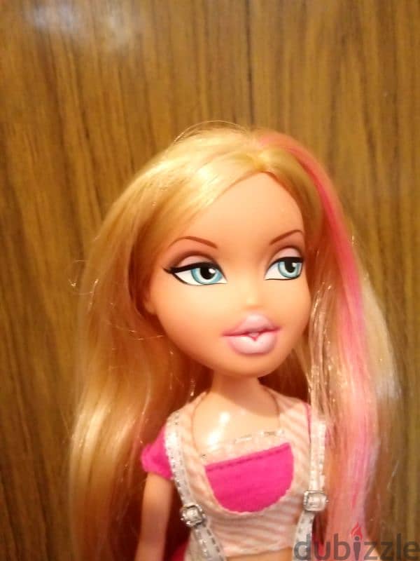 BRATZ ALL GLAMMED DESIGNER STREAKS CLOE Great MGA doll +Own Boots=28$ 5