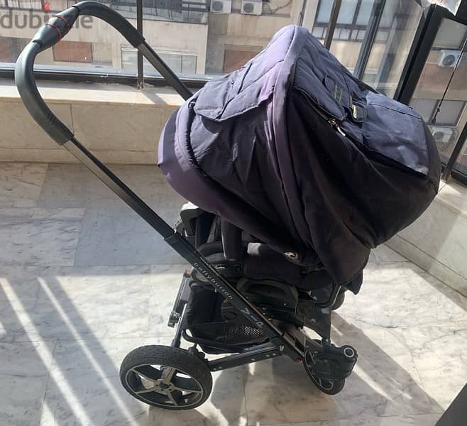 Baby and stroller 0