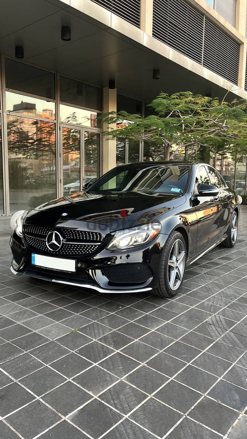 Mercedes-Benz C300 2015 4-matic AMG-LINE Fully Loaded 0