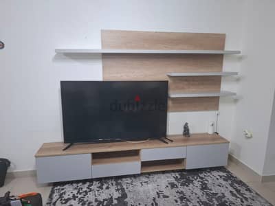 TV Unit & Salon