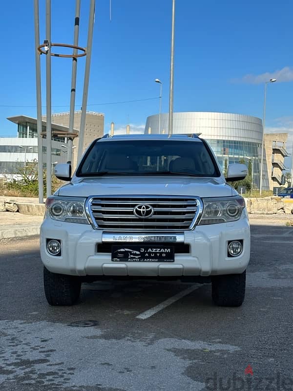 Toyota Land Cruiser 2011 0