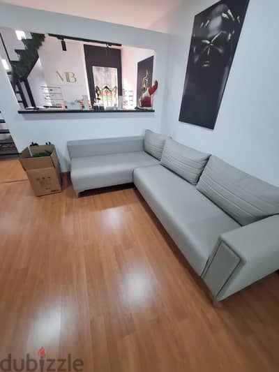 FULLY DECORATED BEAUTY LOUNGE IN AWKAR PRIME (100Sq), (AWR-108)