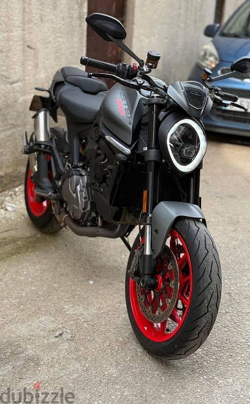 2022 Ducati Monster Plus 2