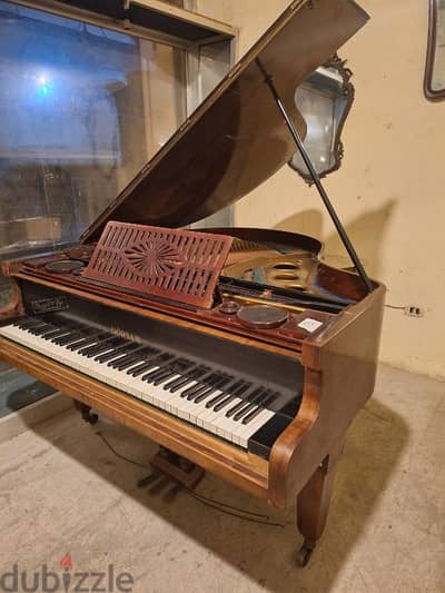 piano baby grand Germany se3er la2ta