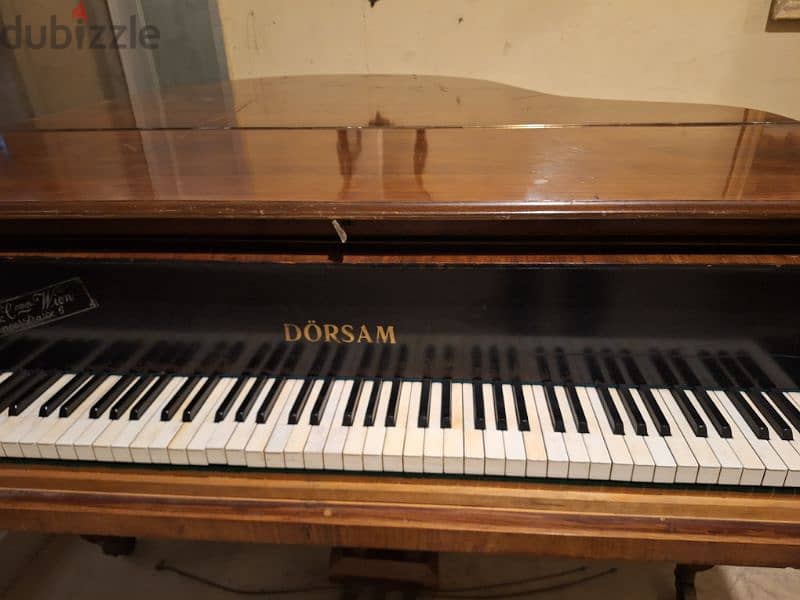 piano baby grand Germany se3er la2ta 3