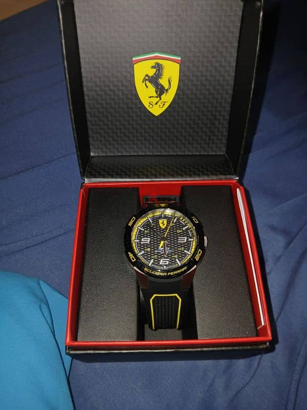 Scuderia ferrari watch 0