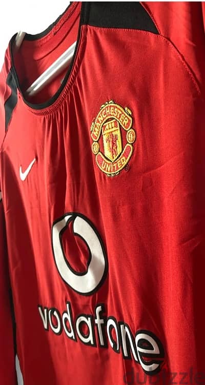 Manchester United 2002 Home vodafone nike kit