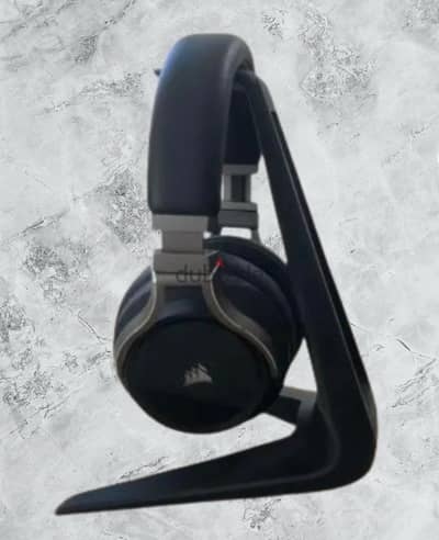 Headphone stand