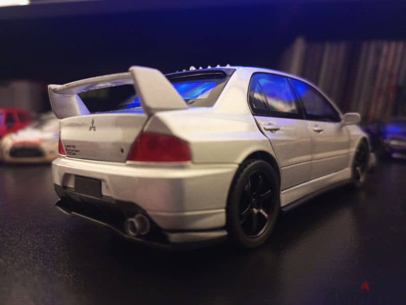 Mitsubishi EVO 9 diecast 1