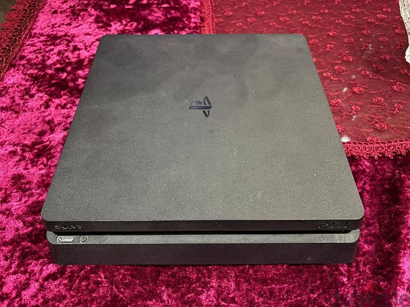 ps4 slim 1