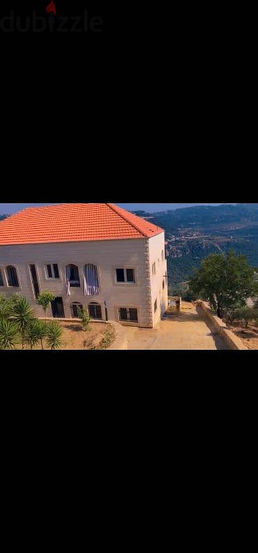 villa For sale in deir amar فيلا للبيع في دير القمر