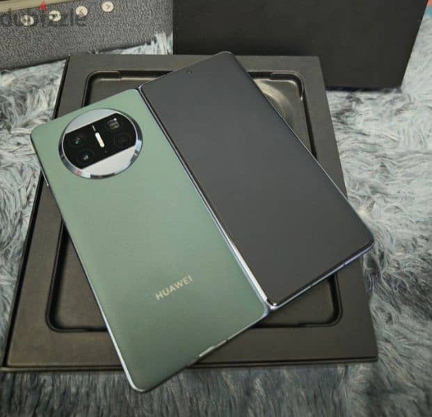 Huawei Fold Mate x3 1