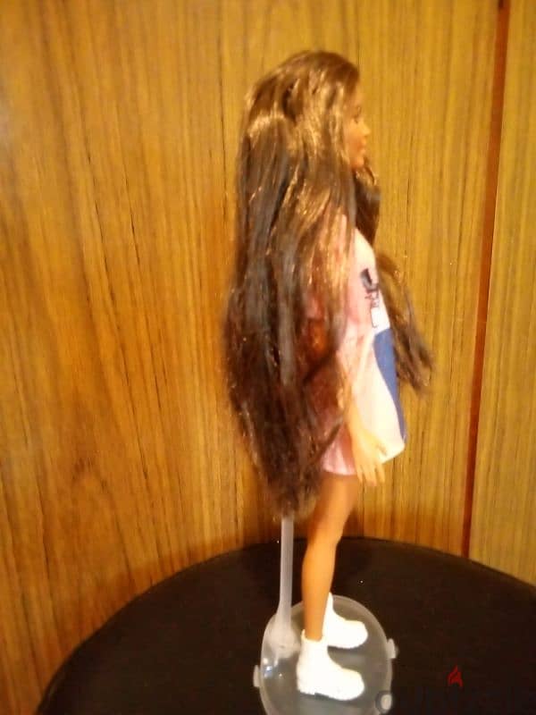 FASHIONISTAS TALL num: 103 Brunette Long hair Complete wear great doll 2