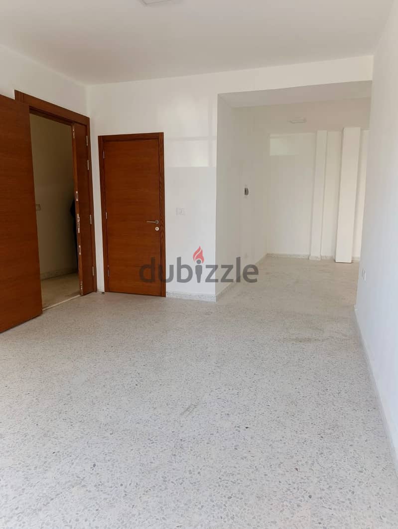 Office for rent in Jbeil مكتب للإيجار في جبيل 0