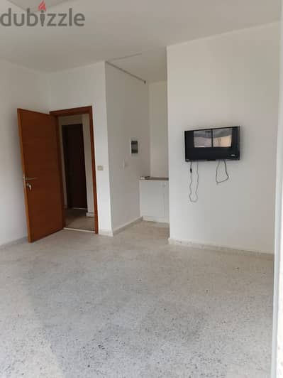 Office for rent in Jbeil مكتب للإيجار في جبيل