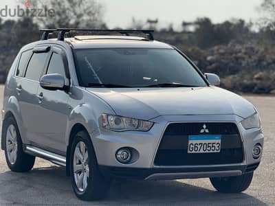 Mitsubishi Outlander 2012