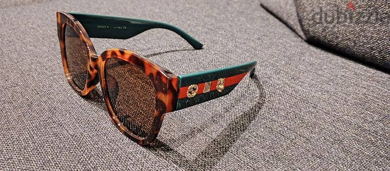 Oversized Gucci Sunglasses in good condition 1