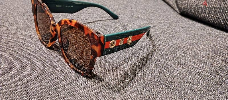 Oversized Gucci Sunglasses in good condition 2