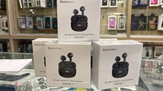 Earphone Black view AirBuds 7 black