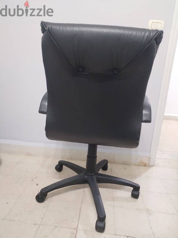 OFFICE CHAIR 2