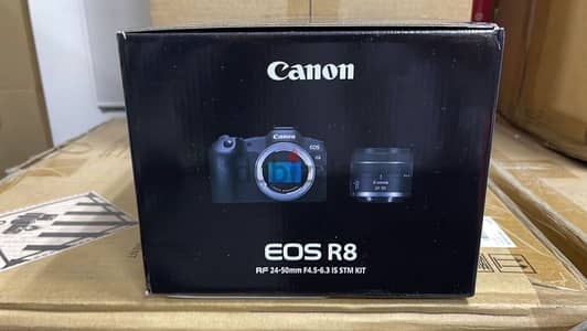 Canon Camera EOS R8 RF 24-50mm F4.5-6.3 IS STM Kit