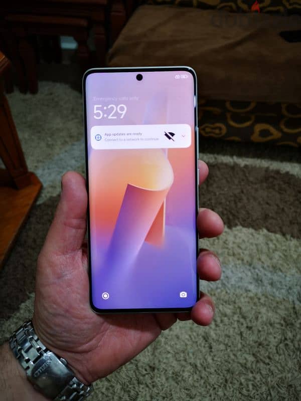 Xaomi Redmi Note 13 pro plus 5G ( 8Gb Ram and 256gb Memory) 9