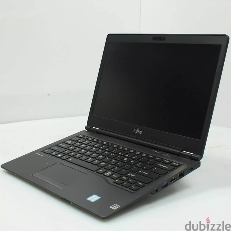 Fujitsu siemens core i5 6th, 8gb ram, 256gb ssd, 15.6 inch 1