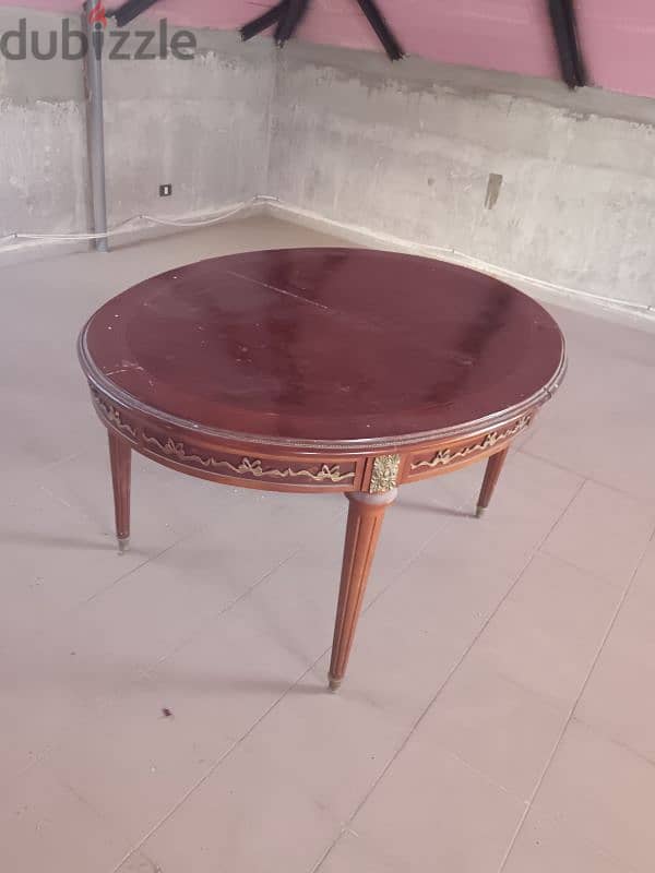 antique dinning table plus extension طاولة أنتيكا مع وصلة زيادة 1