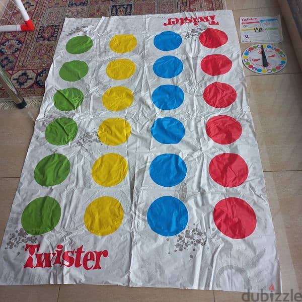 Twister game - BARELY USED 1