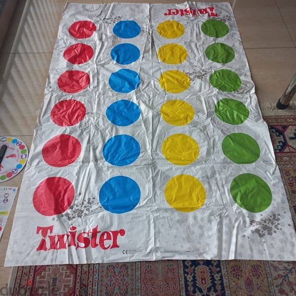 Twister game - BARELY USED 3