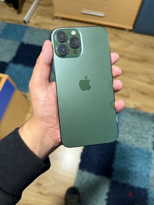 Iphone 13 Pro Max Alpine Green 1