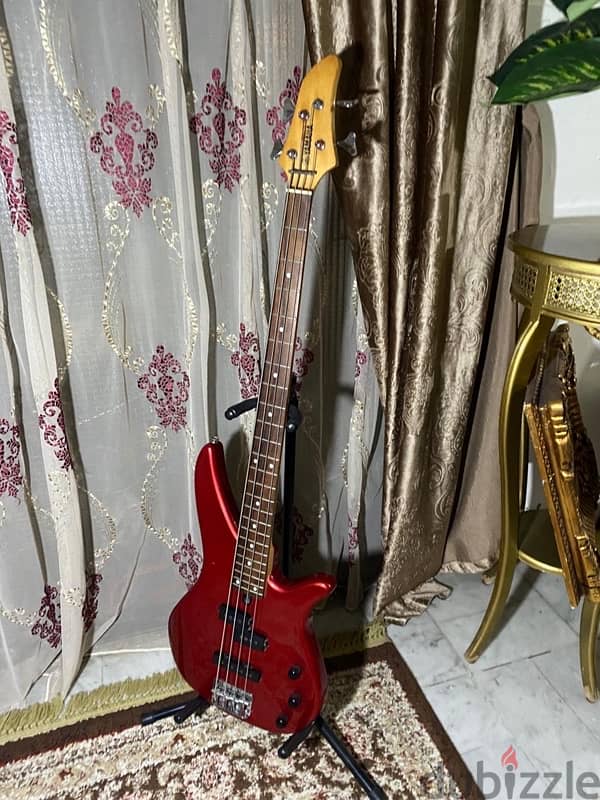 Yamaha bass guitar electric 0