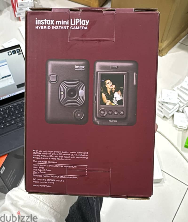 Fujifilm instax mini Liplay Hybrid instant camera Deep bronze 1