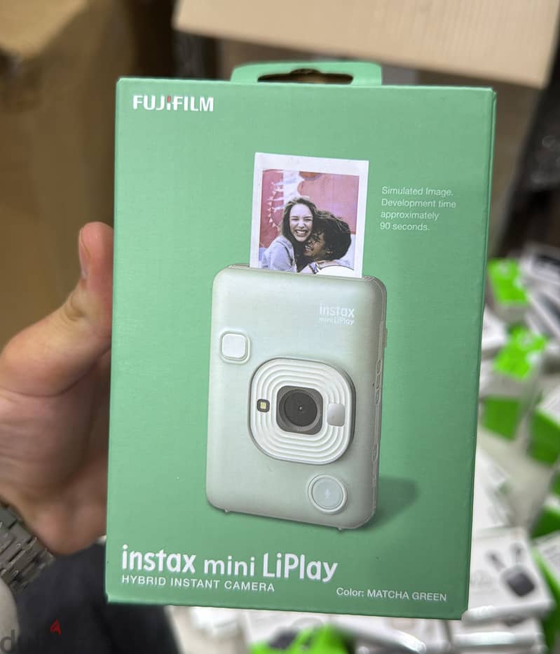 Fujifilm instax mini Liplay Hybrid instant camera matcha green 0