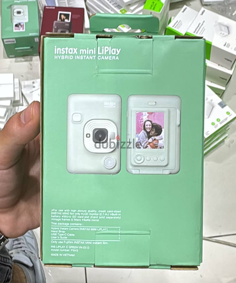 Fujifilm instax mini Liplay Hybrid instant camera matcha green 1