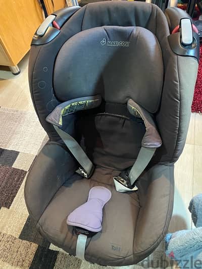 maxicosi car seat with base + free booster