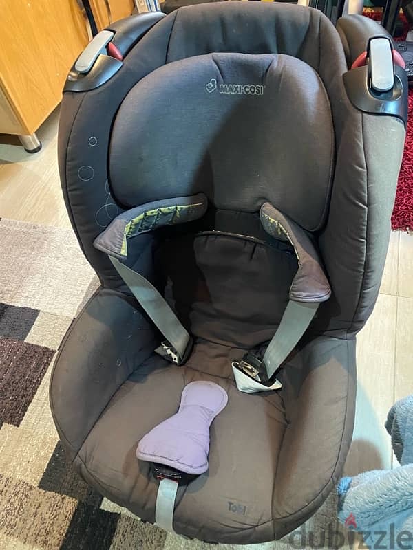 maxicosi car seat with base + free booster 0