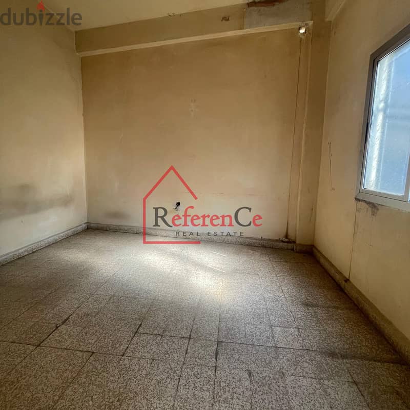 Building for sale in Biaqout مبنى للبيع في بياقوت 1