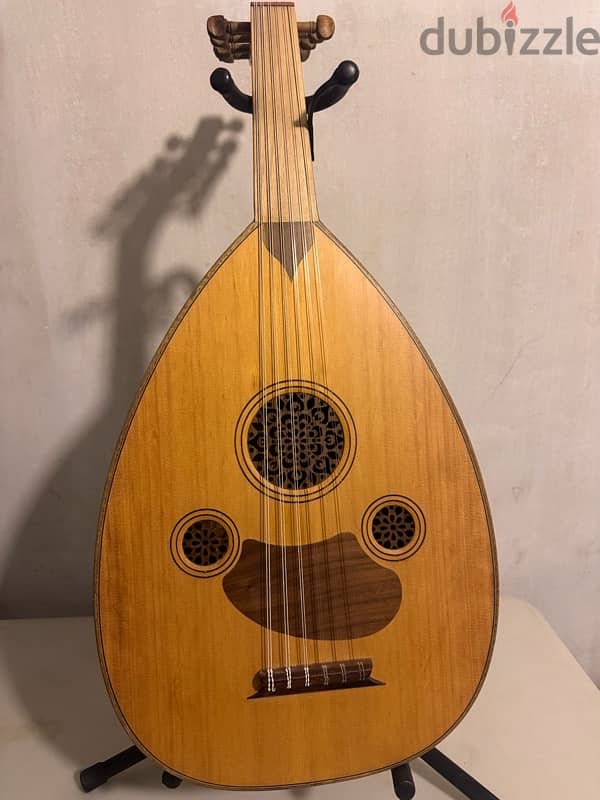 Oud Zeryab عود زرياب 1