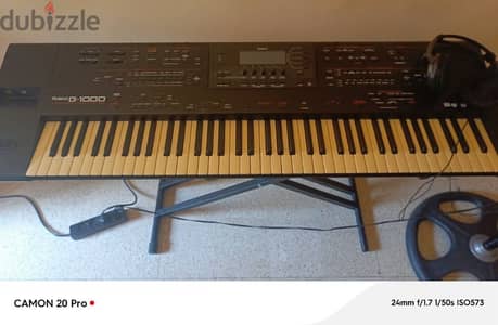 Roland G-1000 76 keys with padded case